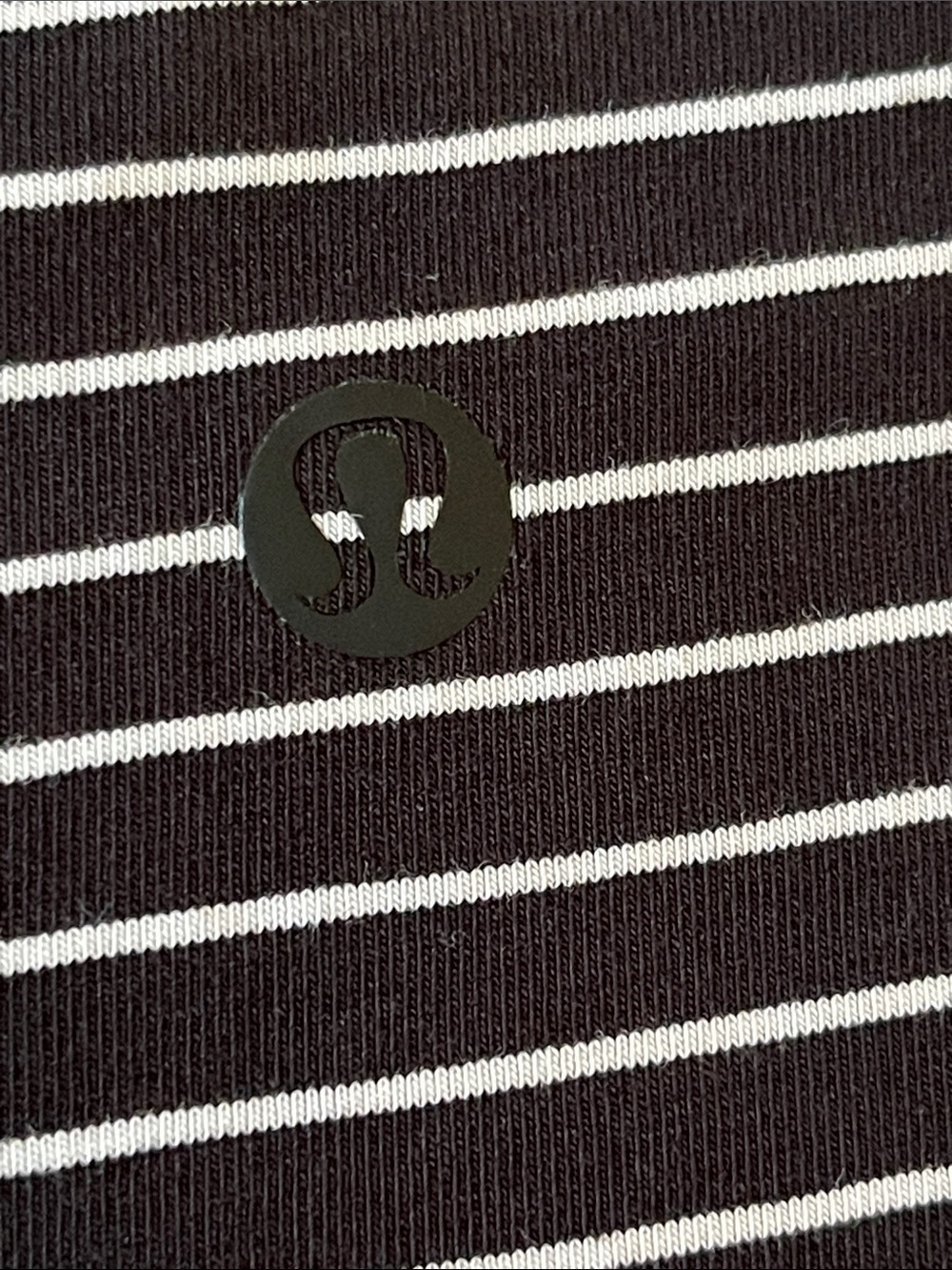 Lululemon Love crewneck striped tee with curved hem size 6 - Picture 5 of 6